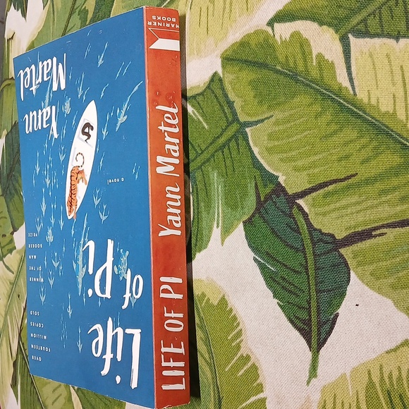 Life of Pi by Yann Martel, Paperback Book - Picture 6 of 9